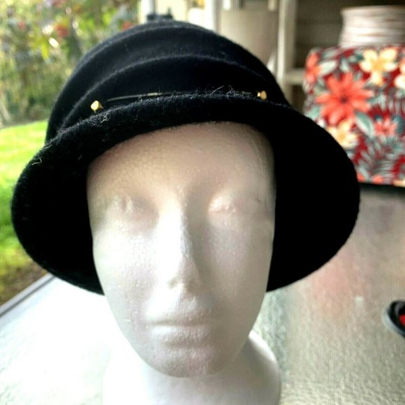 NWOT D&Y 100% wool black women's hat one size - Picture 1 of 7
